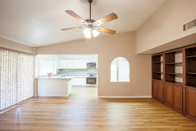 921 Mossvine Drive, Plano, TX 75023 - Photo 7