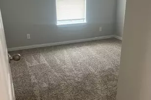 811 Edd Rd, Dallas, TX 75253 - Photo 9