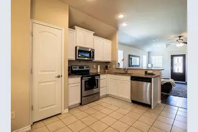 8800 Deadwood Lane, Aubrey, TX 76227 - Photo 9