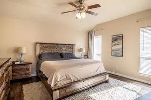 8800 Deadwood Ln, Aubrey, TX 76227 - Photo 11