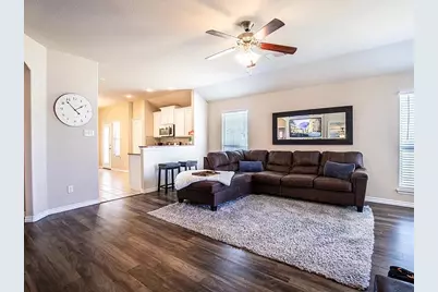 8800 Deadwood Lane, Aubrey, TX 76227 - Photo 5