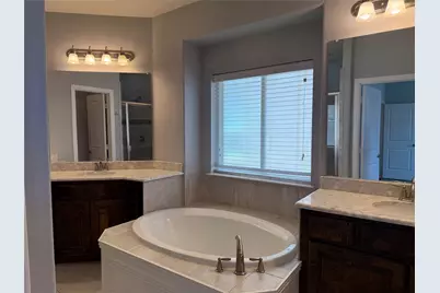2417 Kingsgate Drive, Little Elm, TX 75068 - Photo 15
