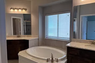 2417 Kingsgate Dr, Little Elm, TX 75068 - Photo 15