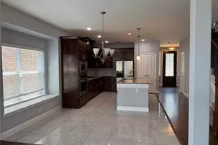 2417 Kingsgate Dr, Little Elm, TX 75068 - Photo 5