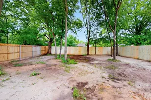 415 Martin Luther King Jr St, Sulphur Springs, TX 75482 - Photo 23