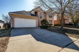 1016 Telluride Dr, Arlington, TX 76001 - Photo 3