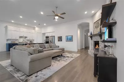 610 Lavender Drive, Van Alstyne, TX 75495 - Photo 3