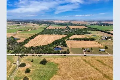 459 County Road 427, Lorena, TX 76655 - Photo 27