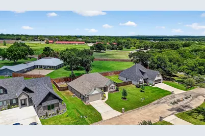 38 Lone Oak Boulevard, Pottsboro, TX 75076 - Photo 3