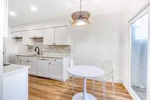9606 Glenacre, Dallas, TX 75243 - Photo 19