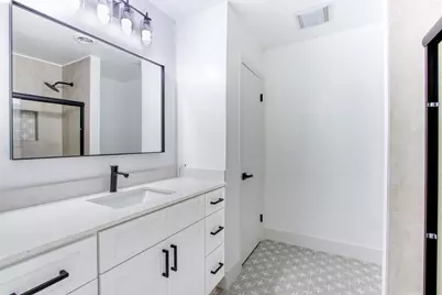 9606 Glenacre, Dallas, TX 75243 - Photo 23