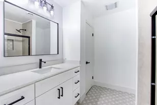 9606 Glenacre, Dallas, TX 75243 - Photo 23