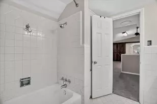 5237 Cockrell Ave, Fort Worth, TX 76133 - Photo 17