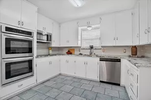 5237 Cockrell Ave, Fort Worth, TX 76133 - Photo 13