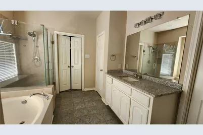 420 Misty Lane, Lewisville, TX 75067 - Photo 15