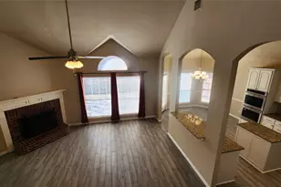 420 Misty Ln, Lewisville, TX 75067 - Photo 9
