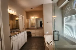 420 Misty Ln, Lewisville, TX 75067 - Photo 17