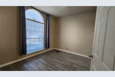 420 Misty Lane, Lewisville, TX 75067 - Photo 21