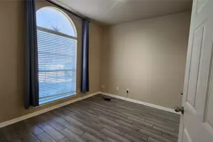 420 Misty Ln, Lewisville, TX 75067 - Photo 21