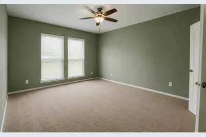 929 Lake Woodland Drive, Little Elm, TX 75068 - Photo 7