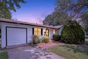 909 Rosewood Hills Dr, Garland, TX 75040 - Photo 1