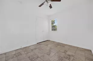 909 Rosewood Hills Dr, Garland, TX 75040 - Photo 17