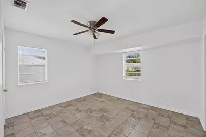 909 Rosewood Hills Drive, Garland, TX 75040 - Photo 21