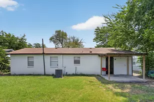 909 Rosewood Hills Dr, Garland, TX 75040 - Photo 27