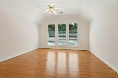 828 Spring Creek Drive, Grapevine, TX 76051 - Photo 19