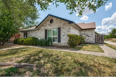 3006 Oak Ridge Place, Grand Prairie, TX 75052 - Photo 3