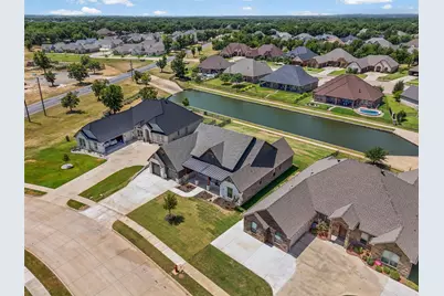 6657 Pinehurst Drive, Granbury, TX 76049 - Photo 7