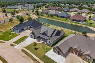 6657 Pinehurst Dr, Granbury, TX 76049 - Photo 7