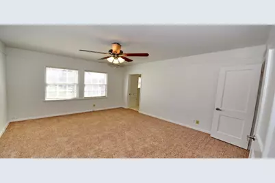 4558 Roland Avenue #D, Highland Park, TX 75219 - Photo 11