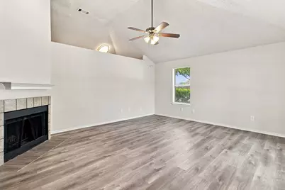 4017 Knights Bridge Drive, Rowlett, TX 75088 - Photo 9