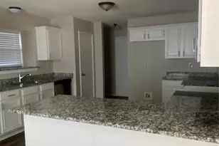 825 Springfield Dr, Cedar Hill, TX 75104 - Photo 5