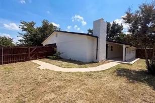3111 Windsor Rd, Carrollton, TX 75007 - Photo 5