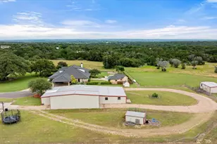 2560 Shady Oaks Cir, Glen Rose, TX 76043 - Photo 5
