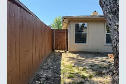 10239 Blackjack Oaks Drive, Dallas, TX 75227 - Photo 23