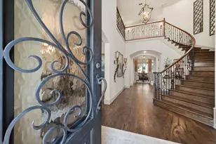 7947 Chartwell Ln, Fort Worth, TX 76120 - Photo 5