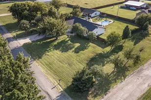 511 S Sulphur St, Leonard, TX 75452 - Photo 3