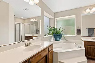 106 Cedar Crest Ct, Hudson Oaks, TX 76087 - Photo 17