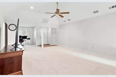 106 Cedar Crest Court, Hudson Oaks, TX 76087 - Photo 7