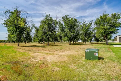 943 E Landings, Granbury, TX 76049 - Photo 7