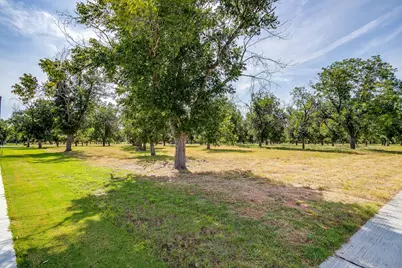 943 E Landings, Granbury, TX 76049 - Photo 21