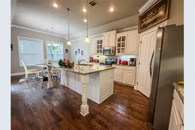 402 N Trinity Street, Decatur, TX 76234 - Photo 3