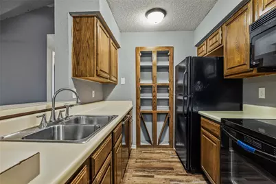 1307 Willoughby Lane #5421, Arlington, TX 76011 - Photo 9
