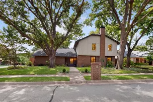 3601 Teal Ln, Bedford, TX 76021 - Photo 3