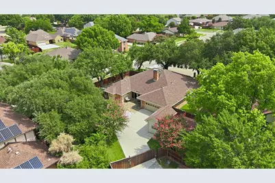 1100 Yorkshire Drive, Carrollton, TX 75007 - Photo 39
