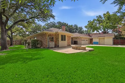 1100 Yorkshire Drive, Carrollton, TX 75007 - Photo 33