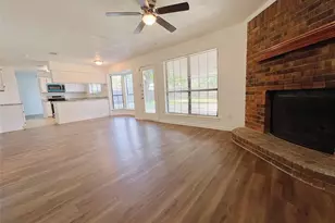 616 Valley Spring Dr, Arlington, TX 76018 - Photo 13